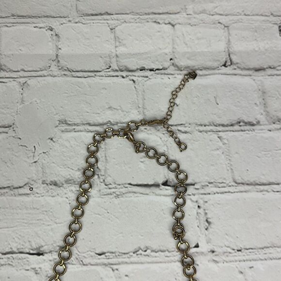 Premier Deigns Minx Gold Floral Necklace - Picture 3 of 5